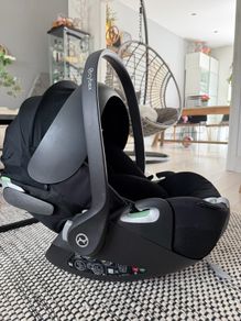Cybex Cloud T i-size car seat