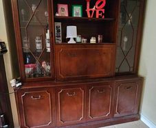 Large Wooden Display Cabinet / Wall Unit with Glass Doors & Drinks Cabinet