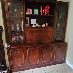 Large Wooden Display Cabinet / Wall Unit with Glass Doors & Drinks Cabinet