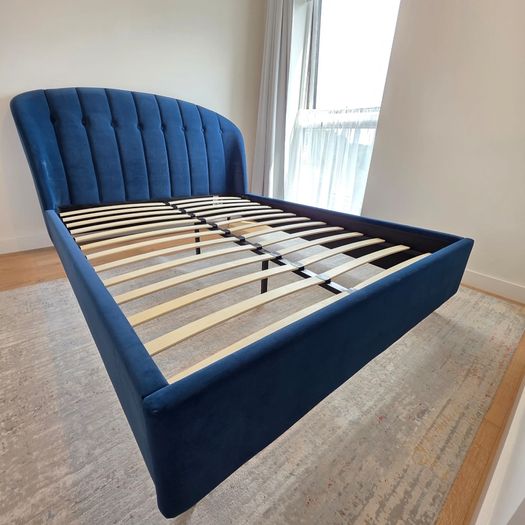 King size bed