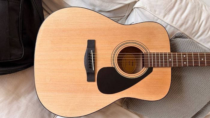 Yamaha F310 Guitar Set