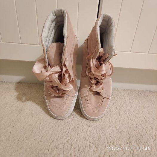 Vans Sk8-Hi - Suede/Ribbon