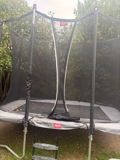 Berg Rectangular Trampoline on Legs