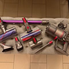 Dyson v10 hoover with genuine accessories