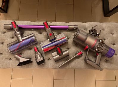 Dyson v10 hoover with genuine accessories