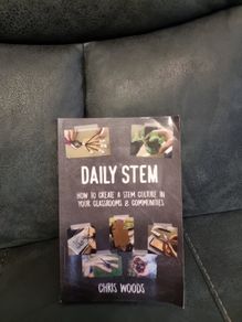Daily STEM: How to Create a STEM Culture in Your Classrooms & Communities (Paperback)