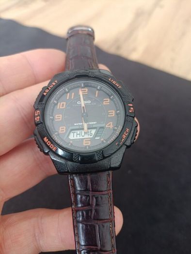 Casio Men's watch Sport watch with multi function face 5208 AQ S800W