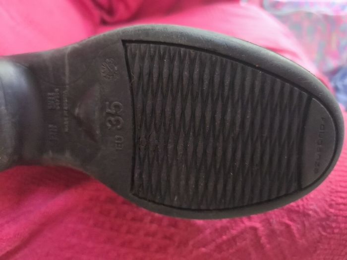 horse riding boots (from Decathlon)