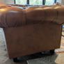 Chesterfield leather sofas Image 6
