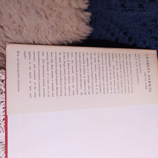 Charles Darwin & his world / Julien Huxley/ 1975