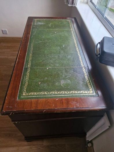 writing desk
