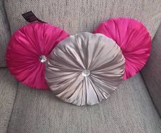 3 cushions