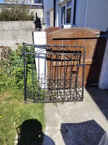 Metal Gate
