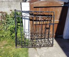 Metal Gate
