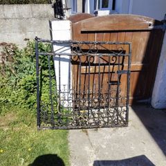 Metal Gate
