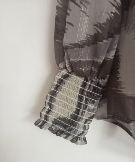River Island Shirt XS, size 6