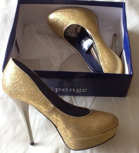 Ladies Shoes