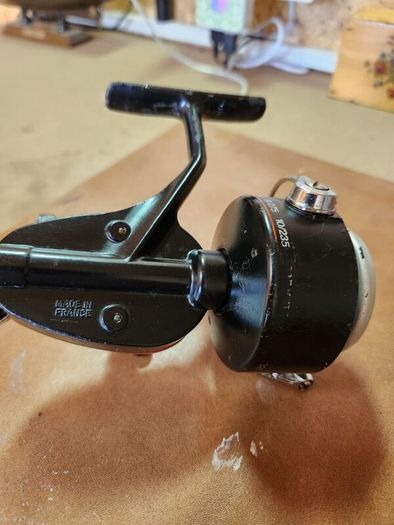 fishing reel