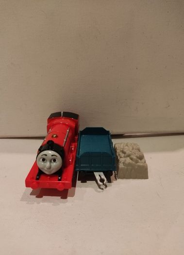 Trackmaster Thomas and Friends Motorised James Train with Cargo Truck 2013