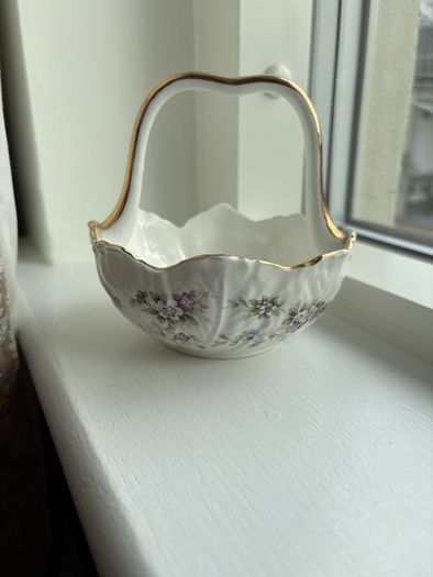 Elizabethan Fine Bone China Trinket Basket