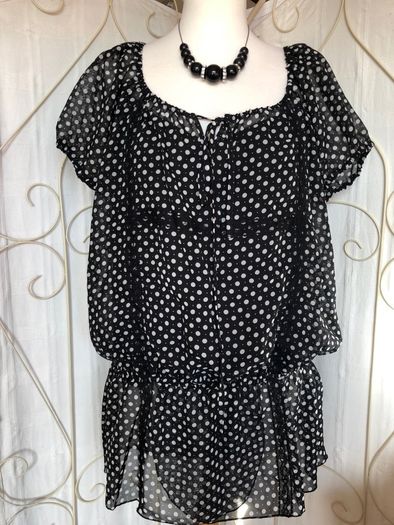 Polka dot size 18 top