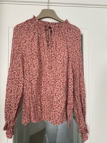 M&S   Pink floral blouse BNWT
