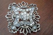 vintage brooch 1960s