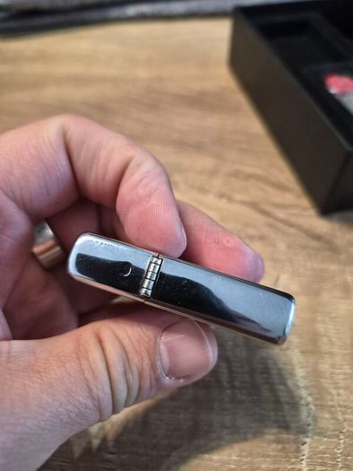 zippo lighter gift set from 1994 - like new