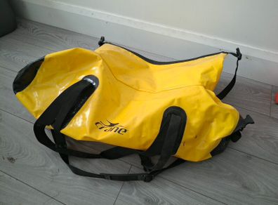 waterproof/dry bag
