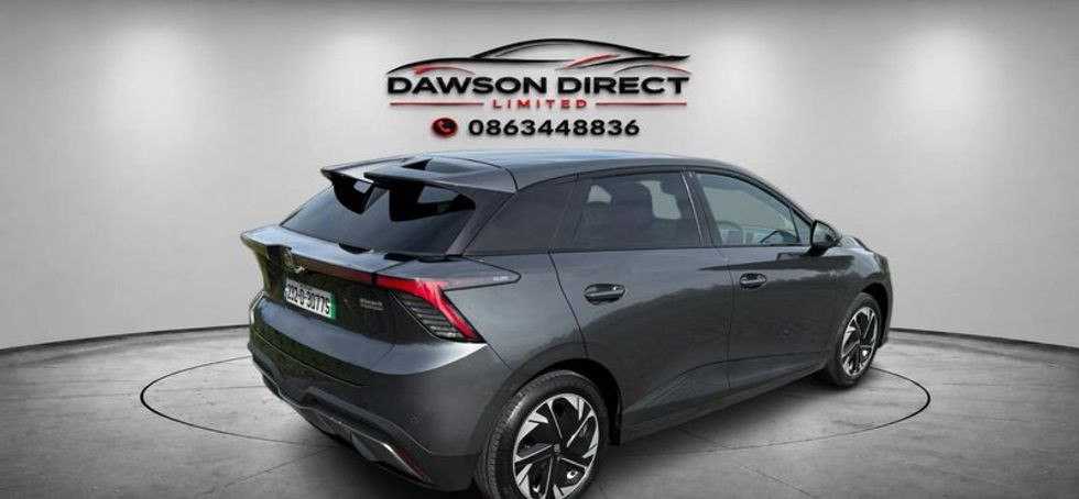 Mg4 trophy 150kw 64kwh long range