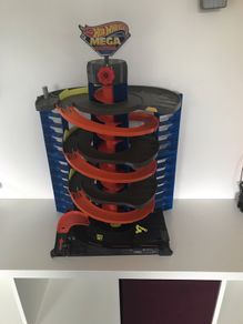 Hot Wheel Mega Garage