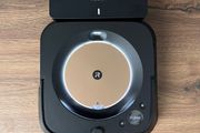 iRobot Braava jet m6 Smart Robot Mop + Accessories