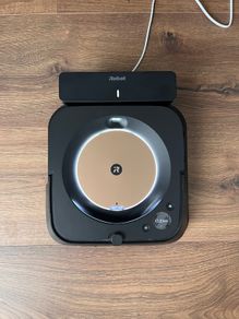 iRobot Braava jet m6 Smart Robot Mop + Accessories