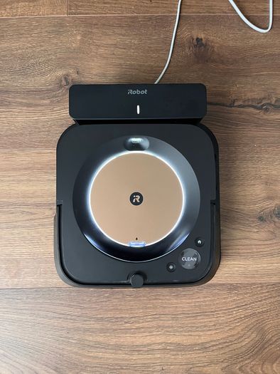 iRobot Braava jet m6 Smart Robot Mop + Accessories