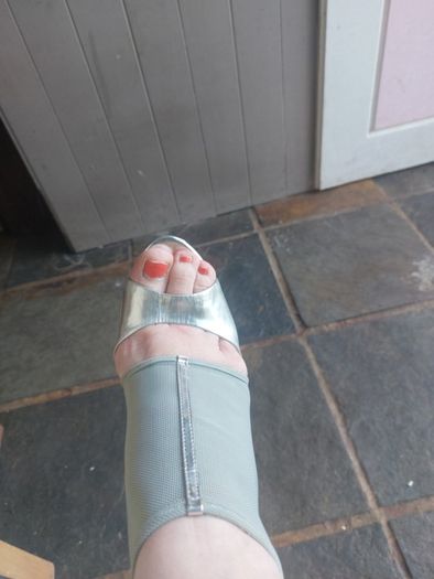 Ladies Sandals