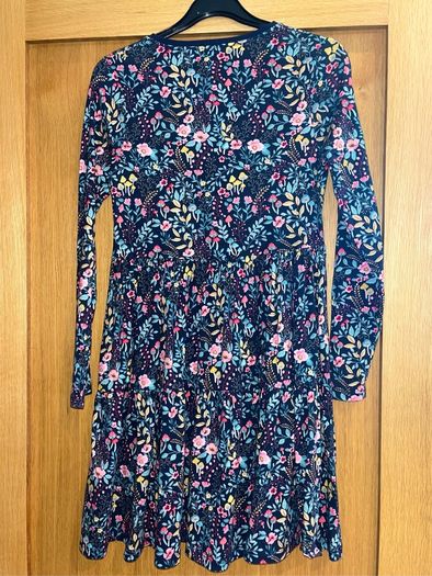 Mandaray Girls Dress age 11-12, NEW no tags