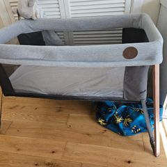 Maxi Cosi Travel cot almost new