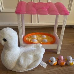 Pets Alive Duck and Ducklings