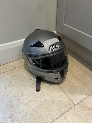 Airoh modular flip up helmet size XL