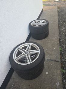 Genuine 18" Audi Speedline Twin-Spoke Alloys & Tyres (Great Tread)