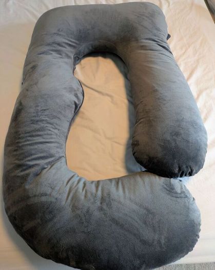 Maternity/pregnancy pillow