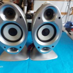2 Speakers, unknown Model, in very good condition