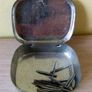 His Masters Voice Tin & Needles Image 3