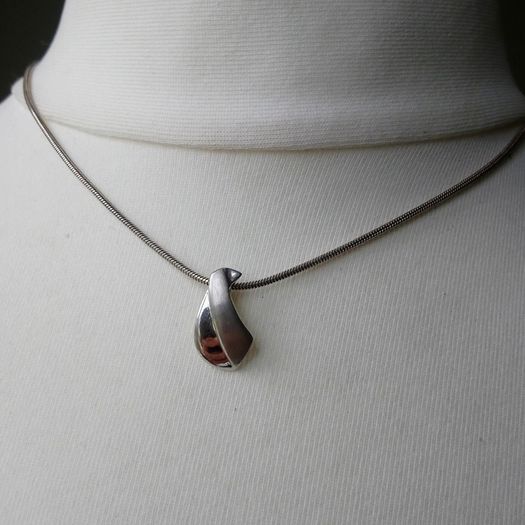 Vintage silver pendant and chain, free shipping!