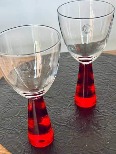 Vintage| Set of 2 Artland Prescott wine glasses
