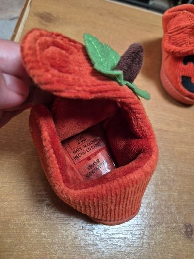 Halloween infant shoes