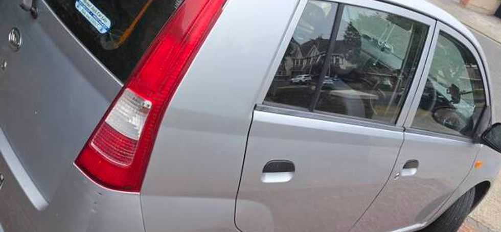 2004 Daihatsu Charade