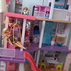 Barbie dream house