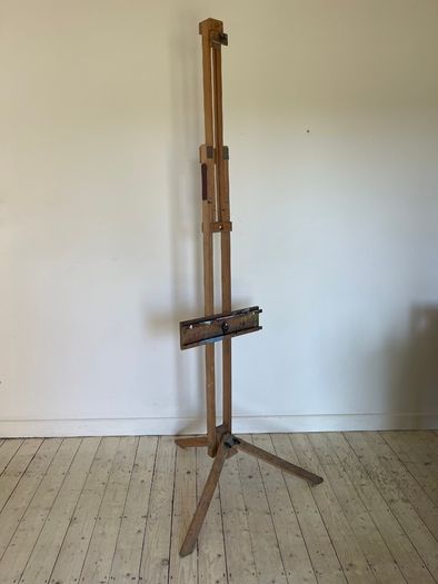 Vintage radial easel