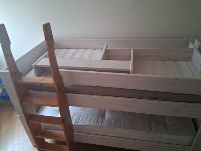 Bunk bed